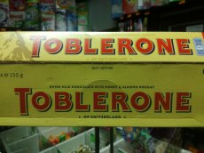 Toblerone mléčná čokoláda-med a mandlový krém 272g