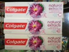 Colgate natural extracts Soin Gencives 75ml lotosový květ