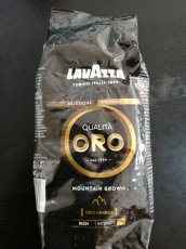 Lavazza Qualita Oro Mountain Grown zrnková Káva 250 g